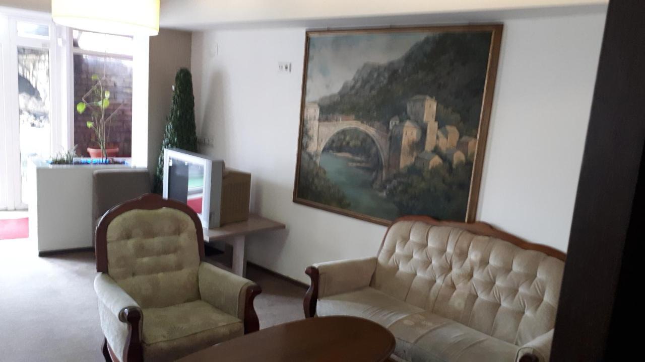 Hotel Alem 塞拉耶佛 外观 照片